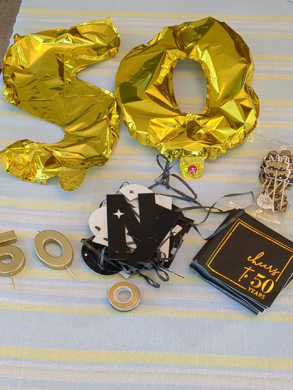 Gold 50th Party Balloon & Decor Set